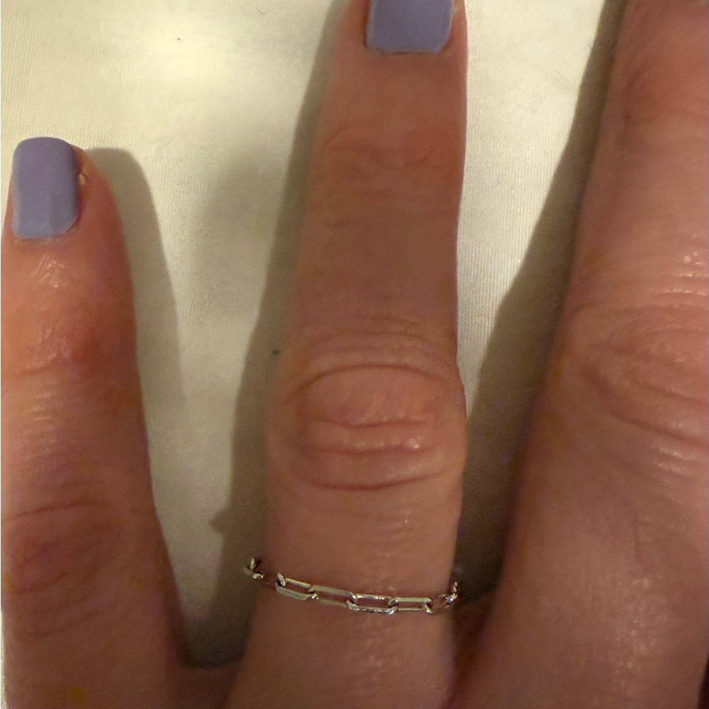 Automic Gold Butch Ring solid 14k white gold 2mm paperclip chain. - Picture 2 of 4
